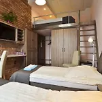 Mikunda 3*