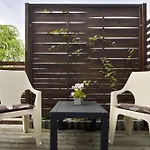 B&B Mikunda 츠르자노프