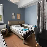 Mikunda 3*