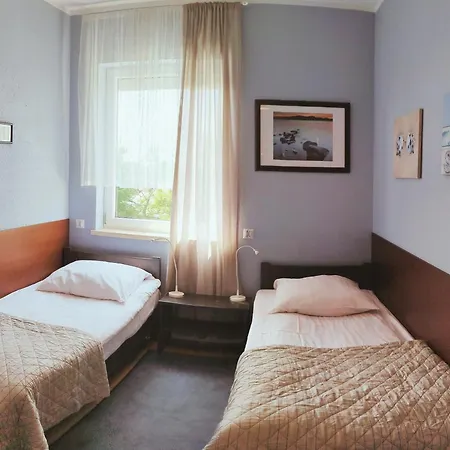Bed & Breakfast Mikunda 2*