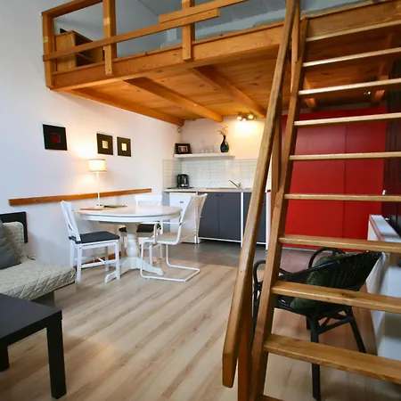 Bed & Breakfast Mikunda 2*
