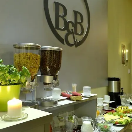 Mikunda Bed & Breakfast 2*